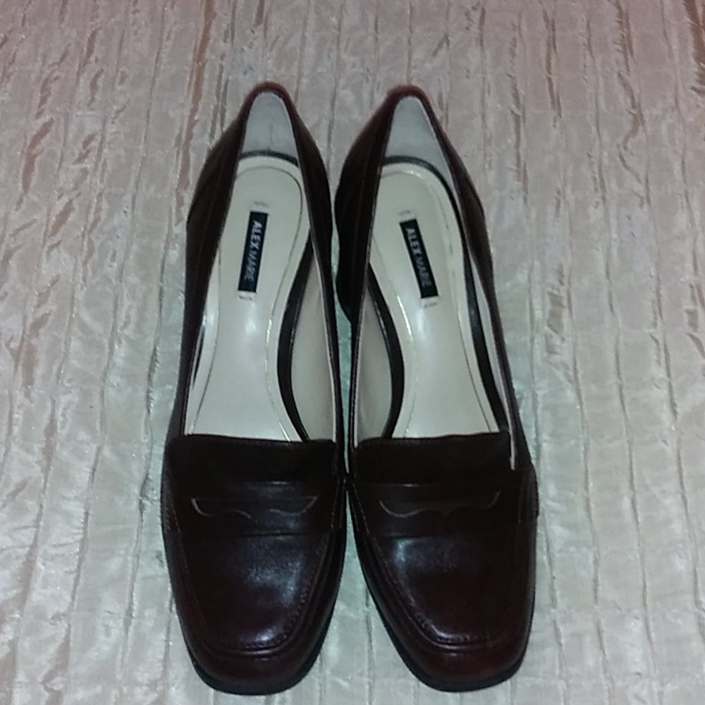🏵️ALEX MARIE🏵️ heeled loafers